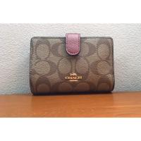 ราคา Coach Medium Corner Zip Wallet In Signature Canvas F23553 (3810878624)