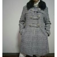 ราคา ส่งต่อ เสื้อโค้ท สีขาวดำ ลายตาราง ปกเฟอร์ถอดได้ สภาพนางฟ้า (1964611399)