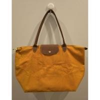 ราคา Longchamp Le pliage shopping หูยาว สีส้ม มือสอง ของแท้ (29863918610)
