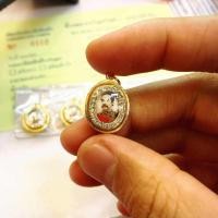 ราคา จี้ร.5 ทรงรีล้อมพลอย กรอบทองแท้90% (26637277798)