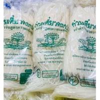 ราคา ก๋วยเตี๋ยวเส้นเล็ก ตราดอกบัว 1 กิโลกรัม (24460700124)