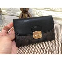 ราคา กระเป๋าสตางค์ Coach ขนาดกลาง 3พับ ลายซีสีน้ำตาลเข้ม (6134182494)