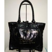 ราคา กระเป๋าสะพาย แบรนด์ Kitson หนังเงาสีดำ (1300221424)