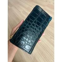 ราคา กระเป๋าสตางค์ใบยาวหนังจระเข้แท้% Falchi NY มีป้าย JRA มือสอง ของแท้ สภาพยังสวย ไม่มีตำหนิแตกขาด สวย✨ (26874926037)