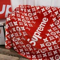 ราคา ผ้าห่มลายแบรนด์เนม LV Supreme (8603227530)