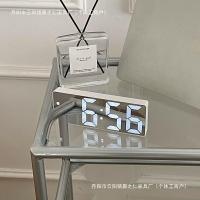 ราคา นาฬิกาตั้งโต๊ะลูกตุ้มแบบดิจิตอล LED กับฟังก์ชันปลุก สำหรับตกแต่งโต๊ะทำงาน (28091811433)