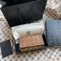 ราคา wallet MCM use like New กระเป๋าสตางค์ MCM มือสอง สภาพ 95% (21168261649)