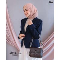 ราคา Sling Bag Sling Bag Arena bag By Nuna (25170191257)