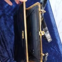 ราคา ลดราคากระเป๋าหนังแก้วสีดำ สะพายข้าง ขอบสีทอง สวยหรูดูดีมากๆ (18580410114)