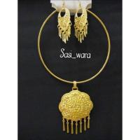 ราคา สร้อยโชคเกอร์สีทอง สร้อยพื้นเมือง (7557233950)