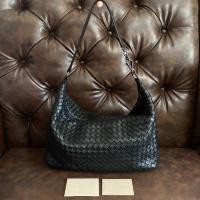 ราคา Bottega Veneta Hobo เเท้100% สภาพสวย (12160033970)