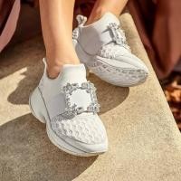 ราคา รองเท้า roger vivier สูง1นิ้วพร้อมส่ง (23551464744)