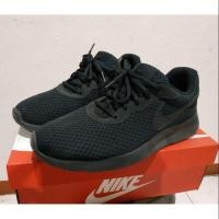 ราคา รองเท้าผ้าใบ Nike Tanjun แท้ % (2158435208)