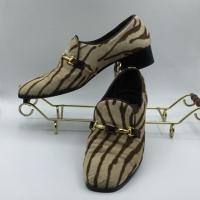 ราคา รองเท้าแฟชั่นหนังสัตว์แท้ สินค้าญี่ปุ่นมือสอง (1423847625)