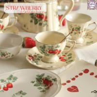 ราคา Violet Flamingo ชุดน้ำชา กาน้ำชา แก้วชา ลายสตรอเบอร์รี่ Strawberry Tea Set วัสดุ Porcelain สีครีมขอบทอง สวยตรึงใจ (19105128953)