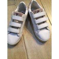 ราคา รองเท้าFilaของแท้ใส่เองค่ะ ราคาเต็ม5,500บาท (5072953859)