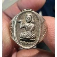 ราคา แหวนนางกวัก หลวงพ่อกวย วัดโฆสิตาราม ปี 2521 (43313246440)