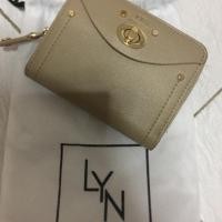 ราคา กระเป๋าสตางค์ของ lyn แท้ 100% (6400041760)