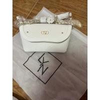 ราคา กระเป๋าสะพายสายดอกไม้Lyn (17064827842)