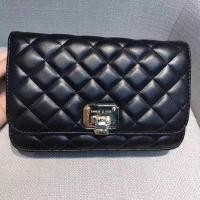 ราคา กระเป๋าแบรนด์ Charles & Keith (4379824652)