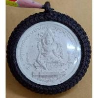 ราคา พระผงพระพรหม หลังเศียรพรหมสี่หน้า เนื้อผงมวลสารสีขาว เลี่ยมพร้อมใช้ถักเชือกอย่างดี มีเกศาเกจิอาจารย์ (7878353103)
