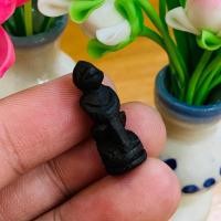 ราคา พญาหนุมาน หลวงพ่อกวย แกะจากเนื้อไม้พยางค์นิ้วดำ ขนาดประมาณ 2 ซม (25558989573)