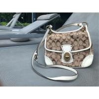 ราคา Used กระเป๋าสะพาย Coach ของแท้ % แถมถุงผ้า Coach (1921660655)