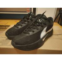 ราคา รองเท้าบาส(มือสอง)size8.5/42 (40305815543)