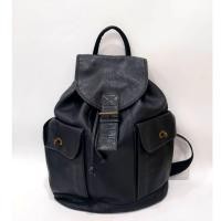 ราคา UNITED COLORS OF BENETTON black leather backpack กระเป๋าเป้ หนังแท้ ของแท้ (26585141847)