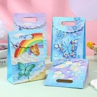 ราคา ถุงกระดาษลายสวย ถุงของขวัญมีหูหิ้ว (ลายผีเสื้อ) ถุงกระดาษใส่สินค้า ถุงกระดาษแข็งพิมพ์ลาย 3D หูหิ้วสามเหลี่ยม (25541492608)