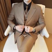 ราคา ชุดสูทสามชิ้นผู้ชาย บาร์จคอลเลอร์ดับเบิลดัมบรีสต์ เหมาะสำหรับการทำงานและใส่ลำลอง (43473228537)