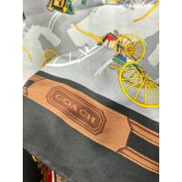 ราคา COACH(งานแท้)ผ้าพันคอ ผ้าคลุมไหล่มือสอง (20809268710)
