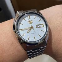 ราคา Seiko 5 Sport Automatic นาฬิกาข้อมือผู้ชาย สายแตนเลส สีเงิน รุ่น SNXG47K,SNXG47K1 (7271576126)