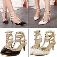 ราคา รองเท้ารัดส้นสไตส์วาเลนติโน่ (739641998)