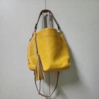 ราคา ส่งต่อกระเป๋าหนังแท้ สีเหลืองมัสตาร์ด (40209202816)