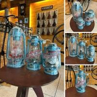 ราคา ตะเกียงเจ้าพายุ: ตะเกียงรั้ว Butterfly ตราผีเสื้อ สีฟ้าอ่อน ของแท้ (43650708230)