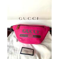 ราคา Gucci Pink Leather Logo Belt Bag (29324741072)