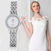 ราคา Poca Soxy Watch นาฬิกาข้อมือแฟชั่นผู้หญิง หน้าปัดขาวล้อมเพชร รุ่นSoxy/White (512506584)