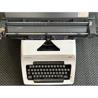 ราคา เครื่องพิมพ์ดีดภาษาอังกฤษ Olympia แคร่ยาว 18 นิ้ว Olympia Typewriter English Key (29269154565)