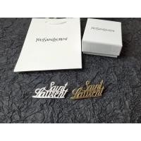 ราคา เข็มกลัดโลโก้Saint Laurent เครื่องประดับแฟชั่นสำหรับสุภาพสตรี ออกแบบใหม่และทันสมัย (43516140618)