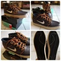 ราคา ส่งต่อรองเท้าผ้าใบไนกี้ของแท้ (703799373)