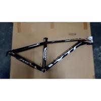 ราคา เฟรมจักรยานเสือภูเขา Giant XTC SLR 27.5-FR ขาดตัวปิดสาย (25966169322)