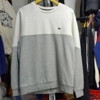 ราคา LACOSTE ลาคอสท์ สีขาว สีเทา คอกลม (27165256120)