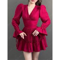 ราคา พร้อมส่ง งานนำเข้า ✈️ เดรสสั้น คอวี แขนยาว กระโปรงระบาย ขนมชั้น ฟรีไซต์ (25589924678)