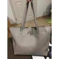 ราคา กระเป๋า Michael Kors ของแท้100% มือสอง สภาพดี #Michael Kors (9517689677)