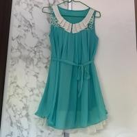 ราคา ชุดเดรสสีเขียวฟ้า ตกแต่งลายดอกไม้ (3313940988)