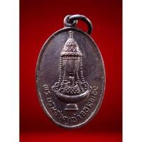 ราคา เหรียญพระบรมธาตุเจ้าศรีจอมทอง เหรียญ พระธาตุศรีจอมทอง ที่ระลึกหุ้มทองเหลืององค์พระธาตุ ปี 2525 เหรียญ รุ่น 2 จอมทอง (25805595094)