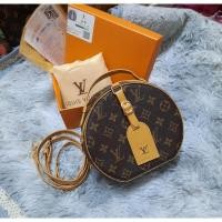 ราคา หลุยส์กระเป๋าสะพายหรือถือได้น่ารักทรงกล่อง (23014993557)