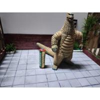 ราคา โมเดลราชาแดงในอุลตร้าแมน (43268476557)