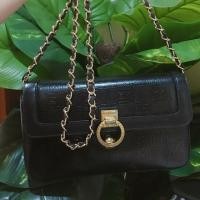 ราคา Metrocity crossbody มือสอง สภาพสวย (2095237411)